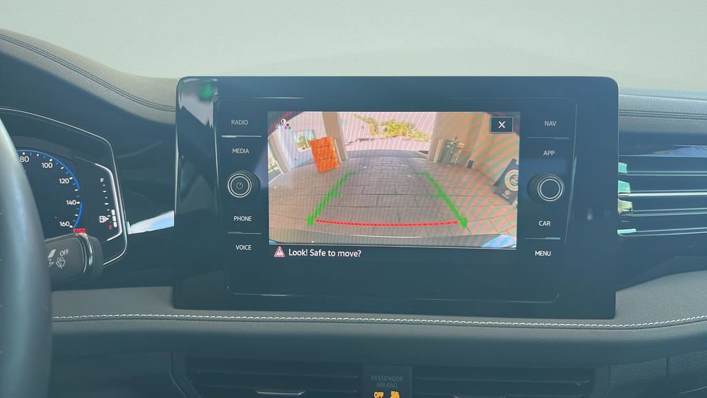 Certified 2025 Volkswagen Jetta SEL FWD image 14