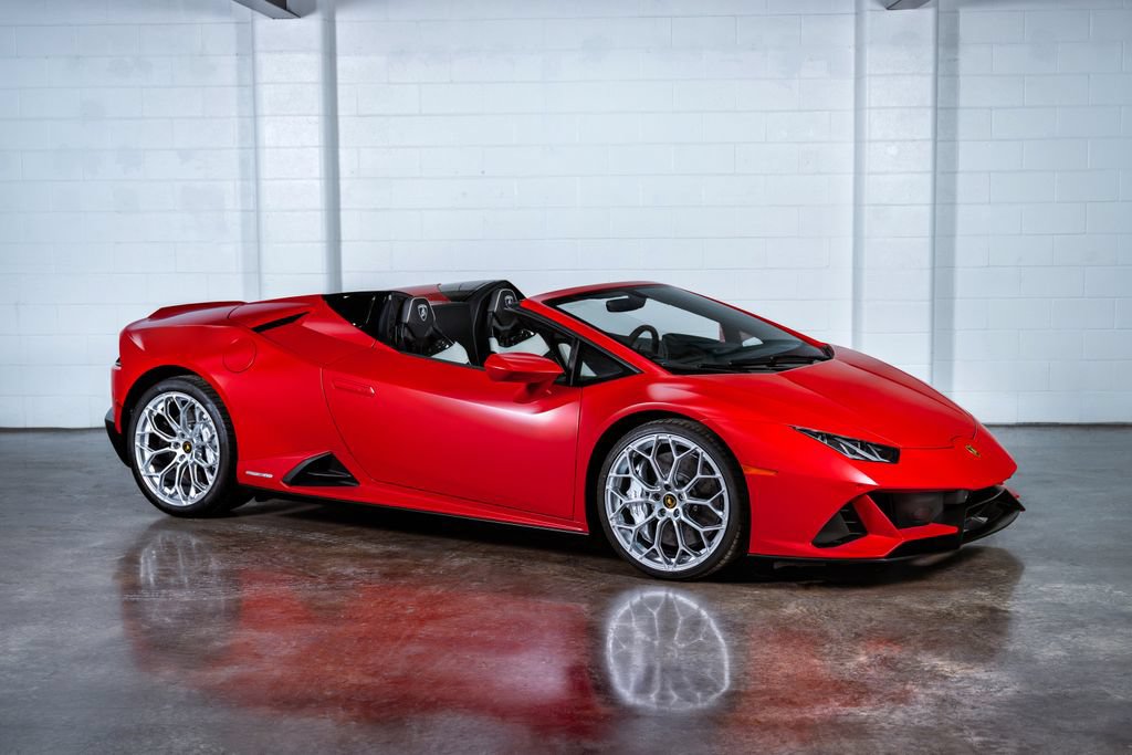 Used 2024 Lamborghini Huracan EVO AWD/4WD image 2