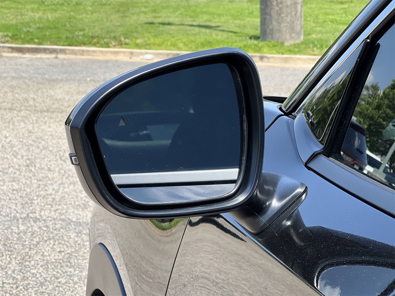 New 2025 Nissan Kicks SR w/ SR Premium Package image 27