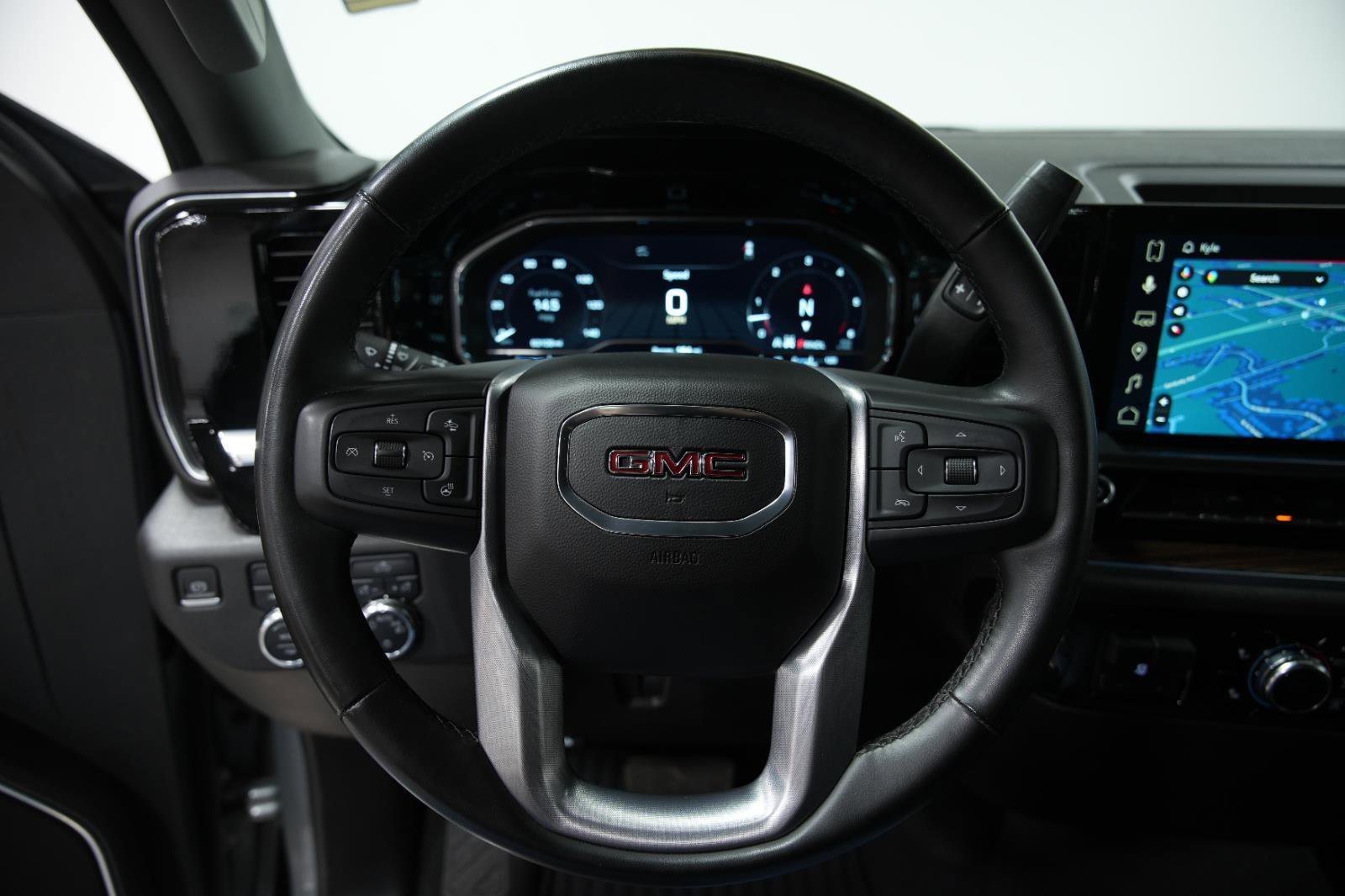 Used 2023 GMC Sierra 1500 SLE w/ Preferred Package image 30