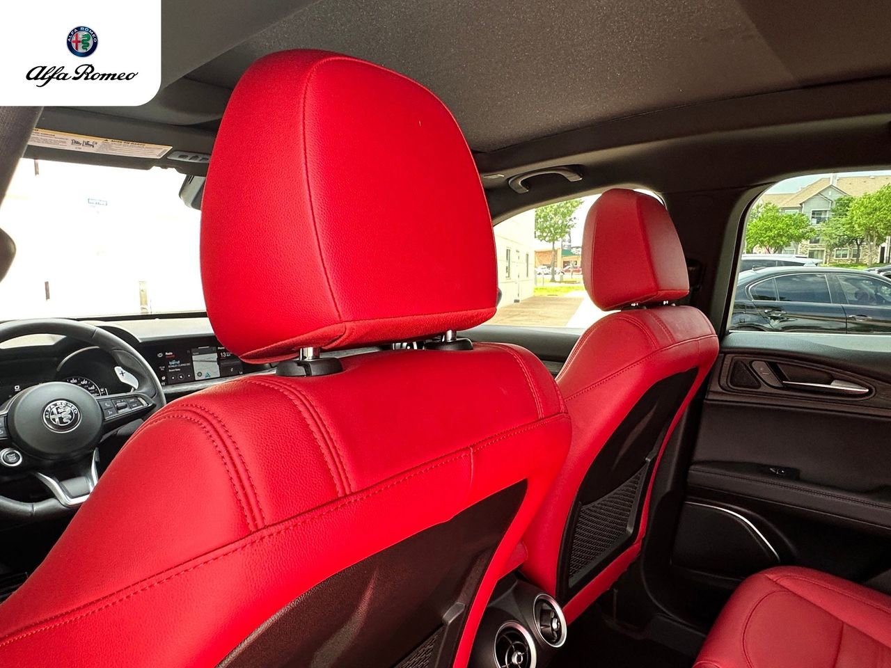 Used 2023 Alfa Romeo Stelvio Sprint image 30