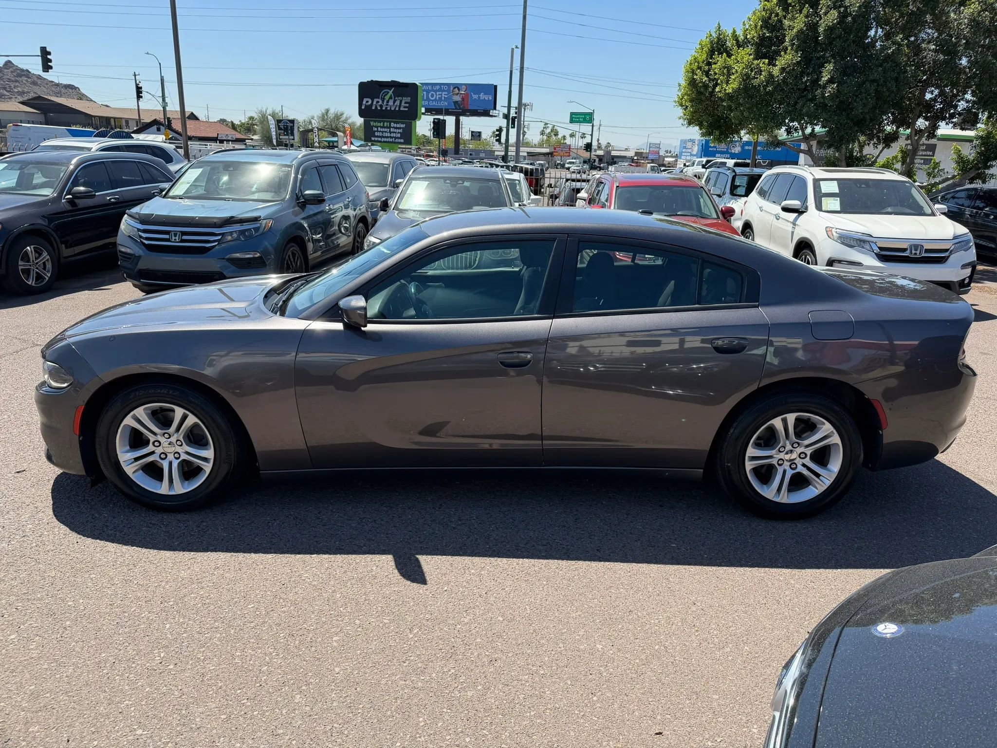 Used 2015 Dodge Charger SE image 8