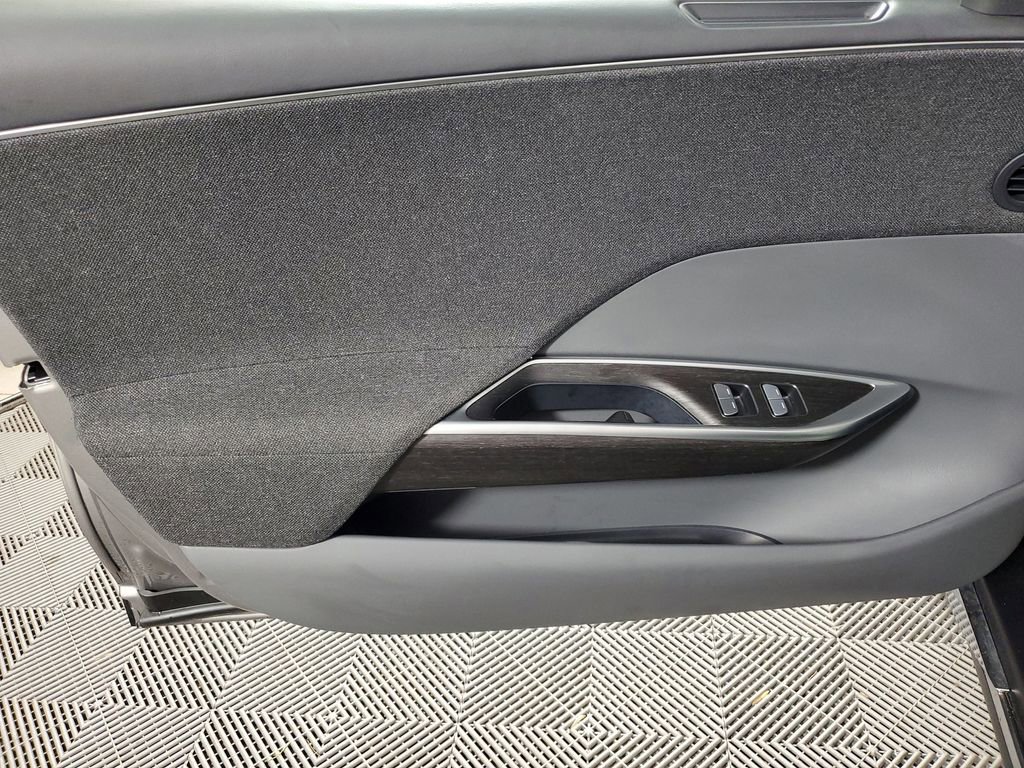 Used 2025 Lucid Air Pure image 18