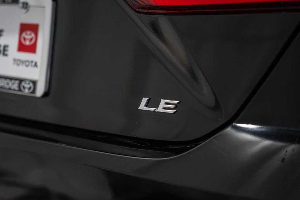 Used 2025 Toyota Camry LE image 7