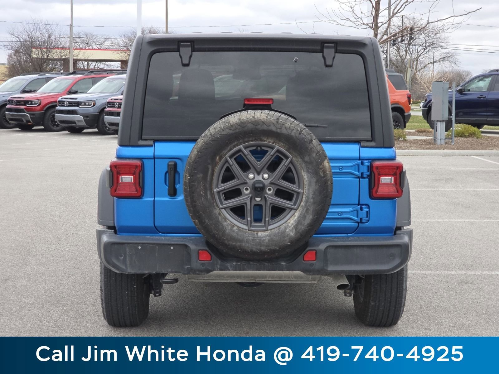 Used 2024 Jeep Wrangler Sport S image 17