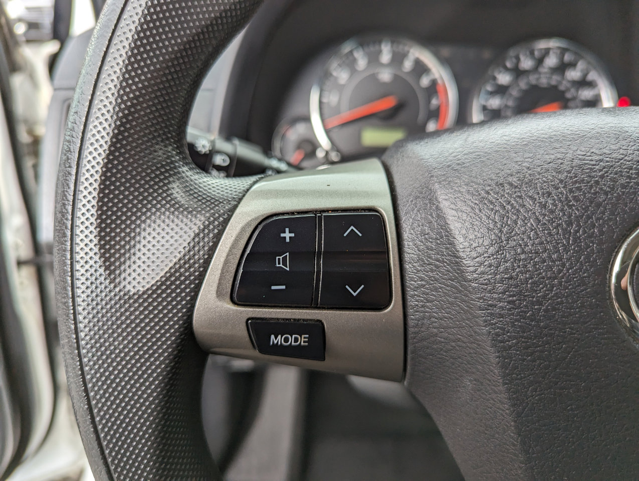 Used 2012 Toyota Corolla S image 15