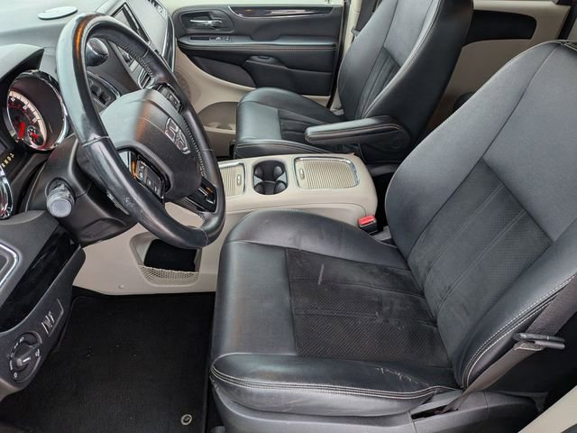 Used 2018 Dodge Grand Caravan SXT image 10