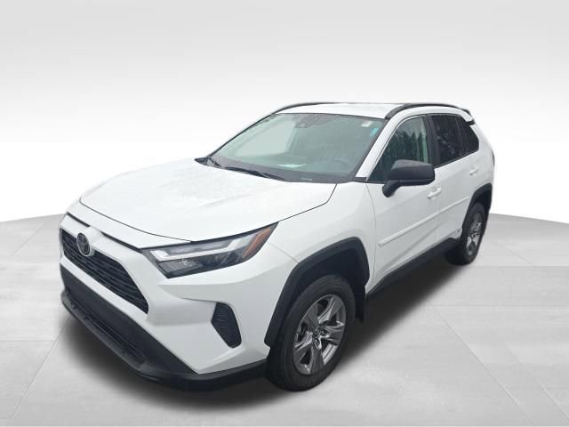 Used 2025 Toyota RAV4 LE image 9