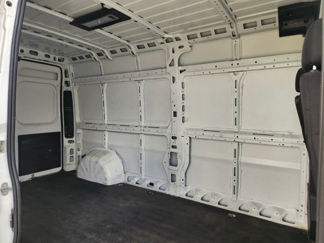 Used 2025 RAM ProMaster 2500 w/ Convenience Group image 31