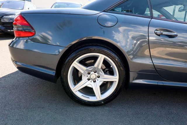 Used 2011 Mercedes-Benz SL 550 image 23