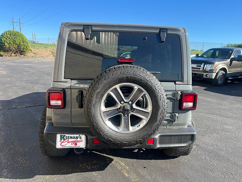 Used 2021 Jeep Wrangler Unlimited Sahara w/ Cold Weather Group AWD/4WD image 7