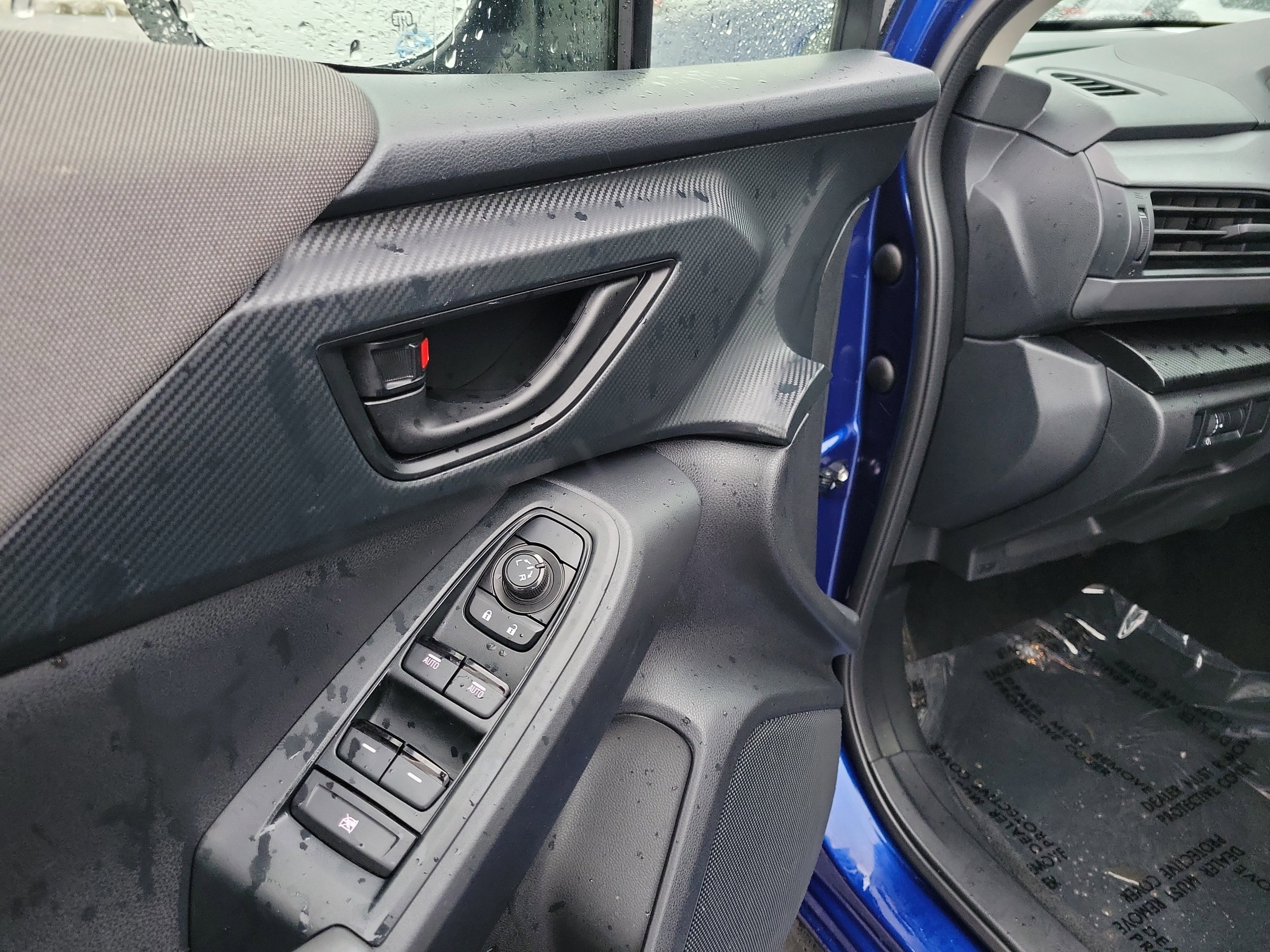 Used 2024 Subaru Crosstrek 2.0i Premium image 18