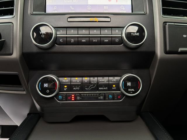 Used 2021 Ford Expedition XLT image 30