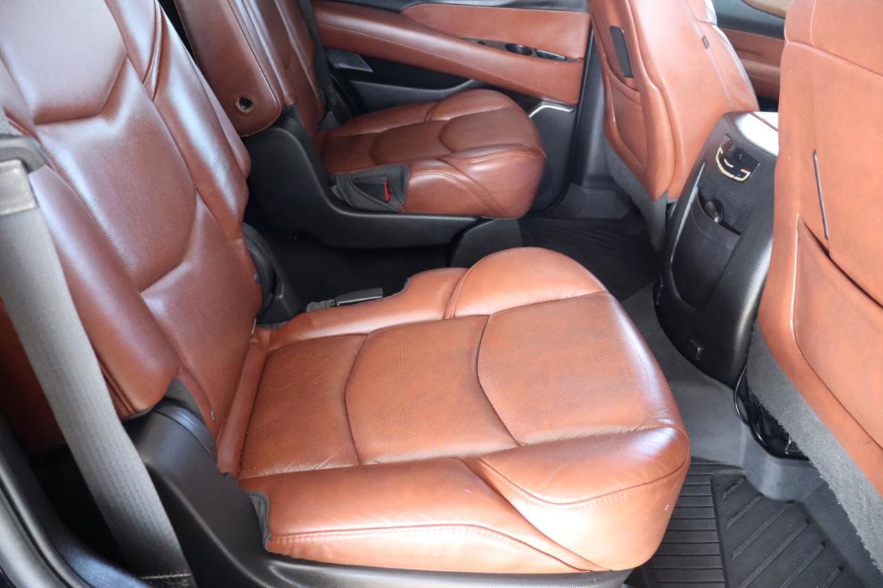 Used 2018 Cadillac Escalade Luxury RWD image 36