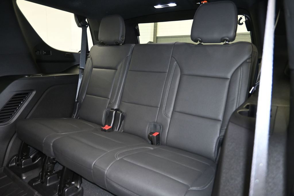 Used 2023 Chevrolet Tahoe Z71 w/ Z71 Off-Road Package AWD/4WD image 25