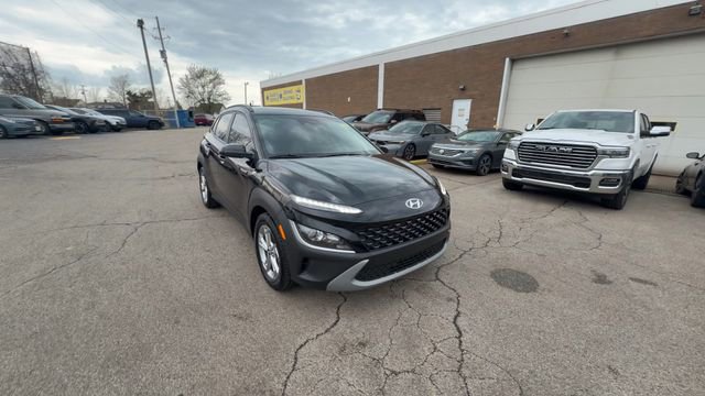 Used 2023 Hyundai Kona SEL w/ Convenience Package image 2