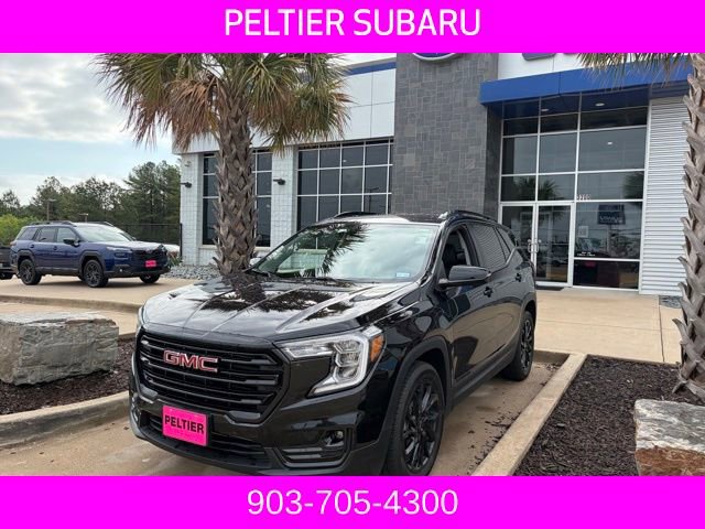 Used 2024 GMC Terrain SLT w/ Infotainment Package II image 3