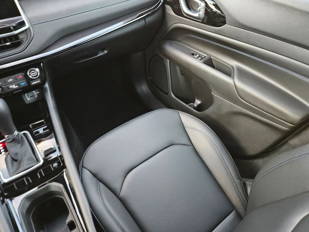 New 2026 Jeep Compass Limited AWD/4WD image 12