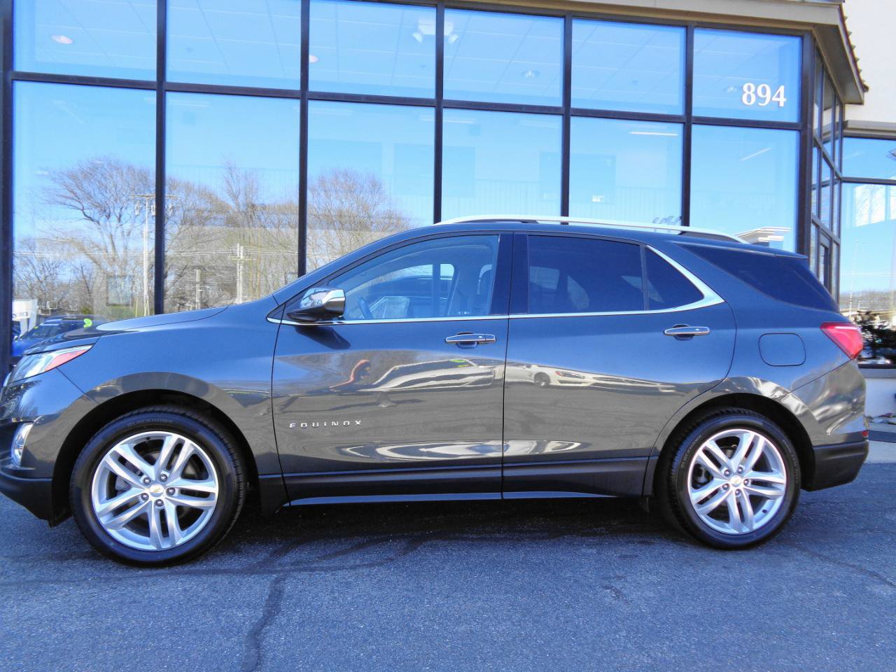 Used 2018 Chevrolet Equinox Premier AWD/4WD image 8