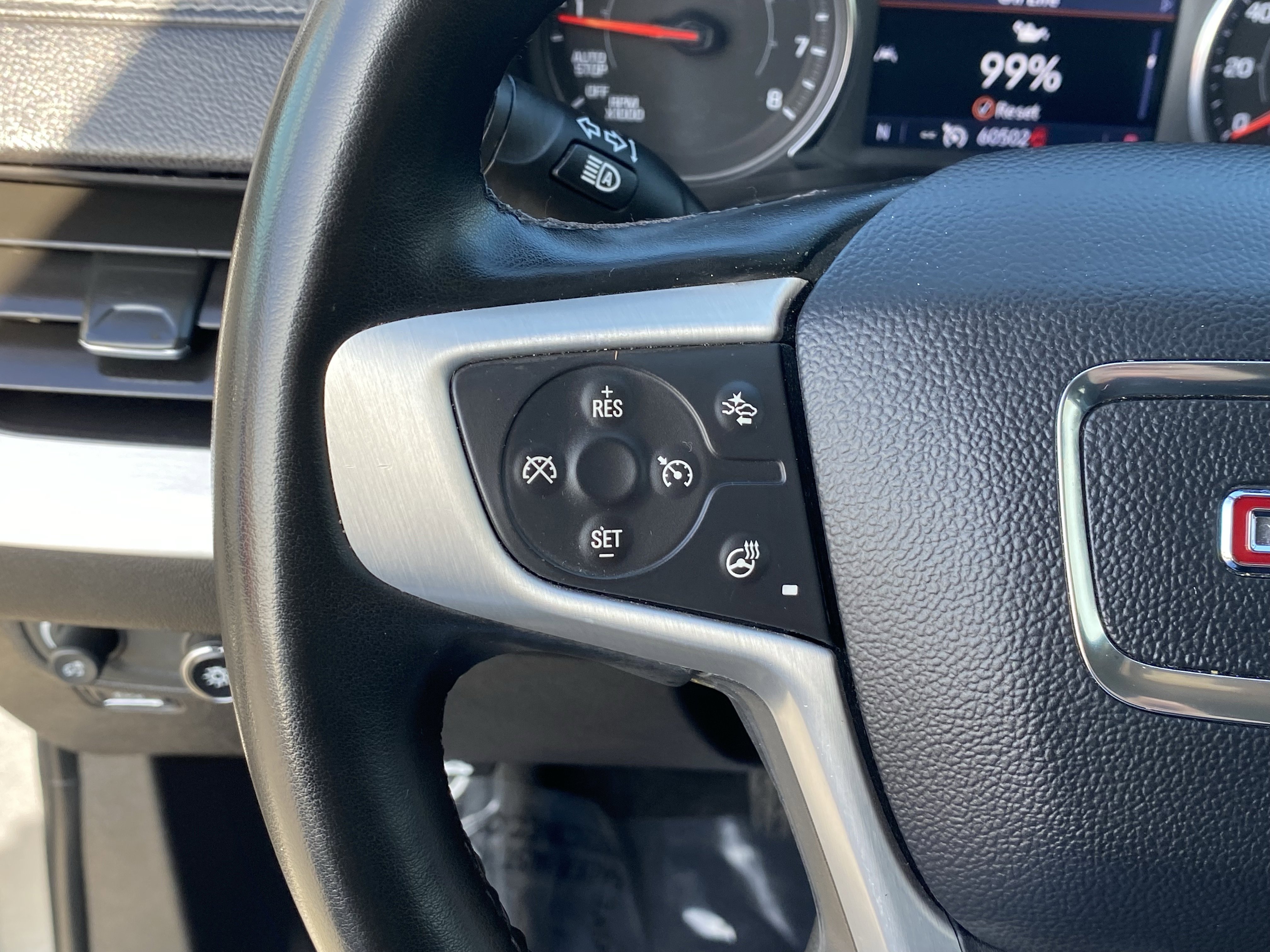 Used 2023 GMC Terrain SLT image 26