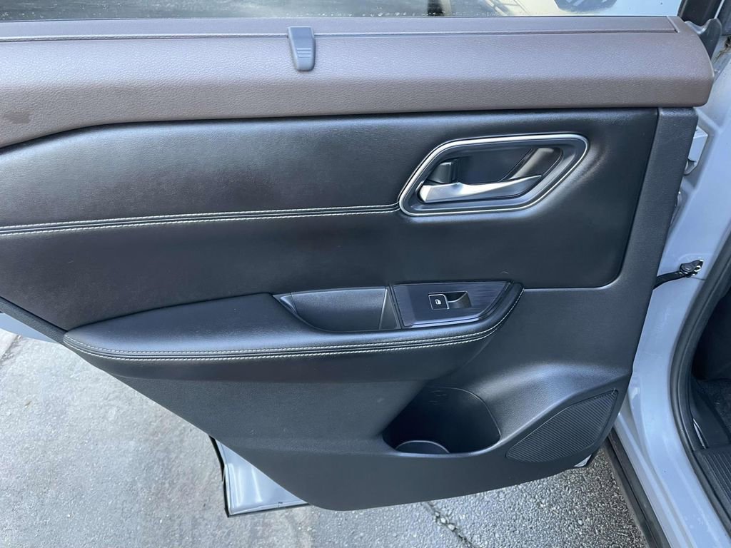 Used 2021 Nissan Rogue SL w/ Premium Package image 22