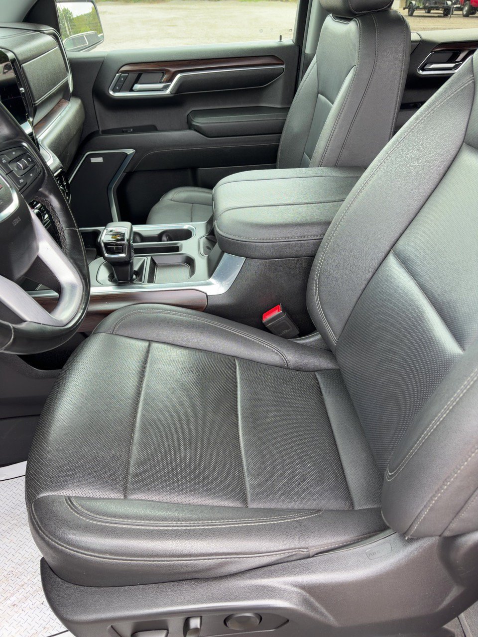 Used 2023 GMC Sierra 1500 SLT w/ SLT Premium Package AWD/4WD image 11