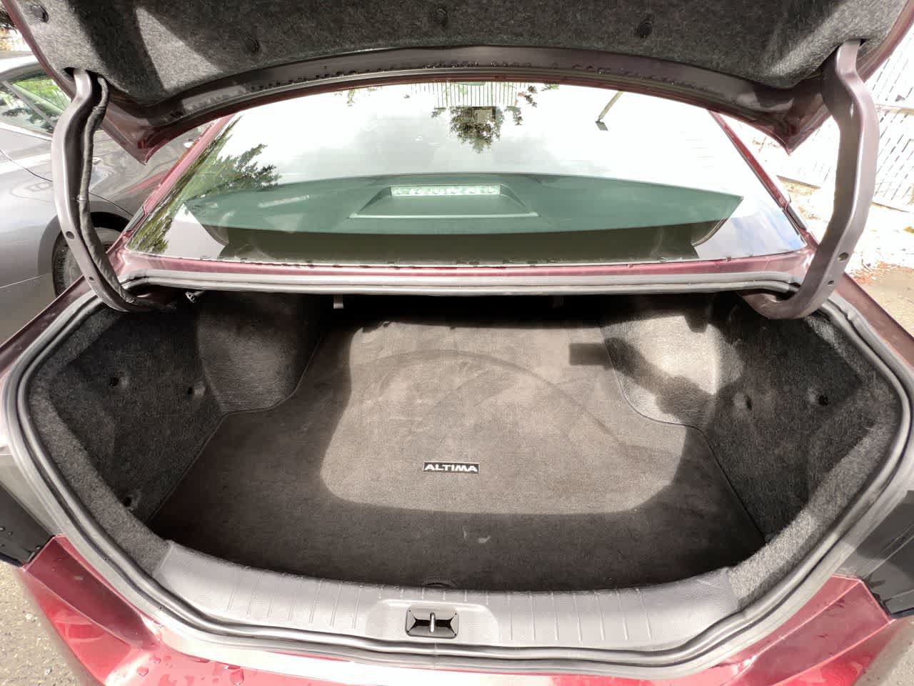 Used 2024 Nissan Altima 2.5 SV w/ SV Premium Package FWD image 26
