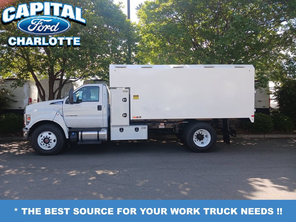 New 2027 Ford F750 2WD Regular Cab Super Duty image 2
