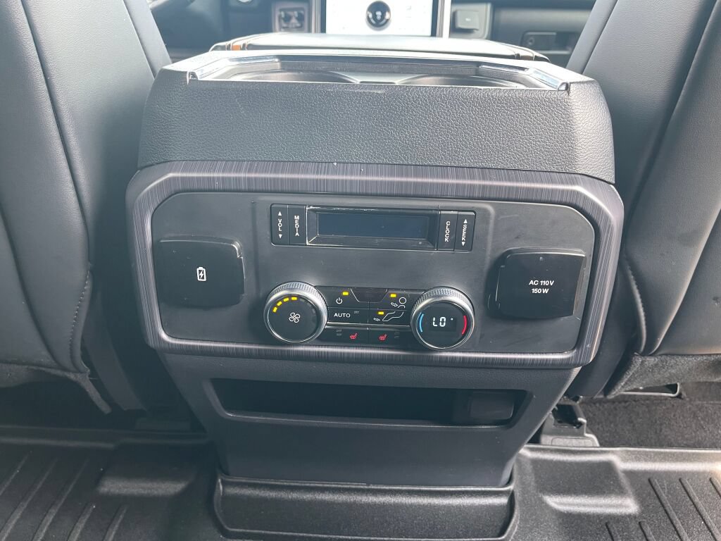Used 2023 Ford Expedition Platinum AWD/4WD image 34