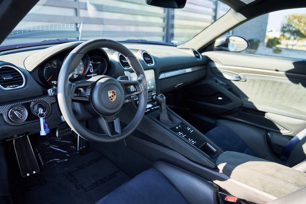 Used 2024 Porsche 718 Cayman GT4 RS w/ Weissach Package RWD image 2