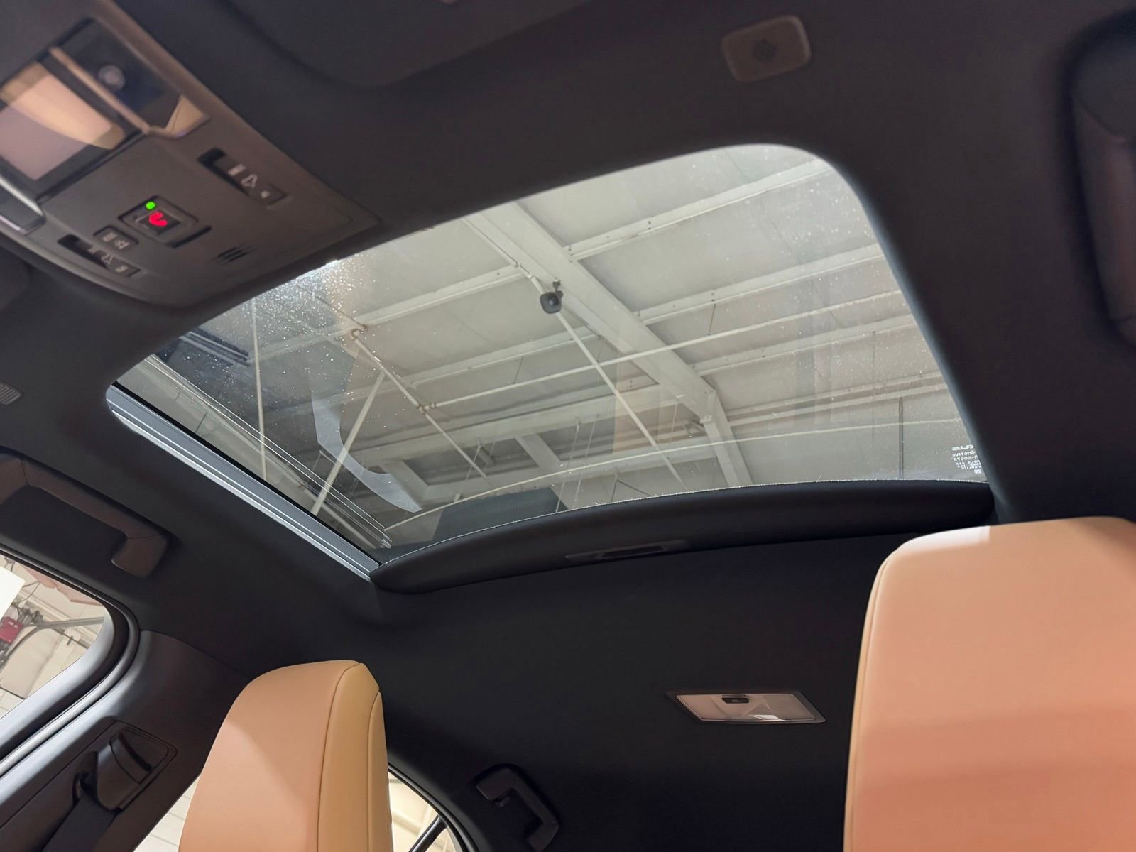 Used 2025 Lexus UX 300h AWD image 31