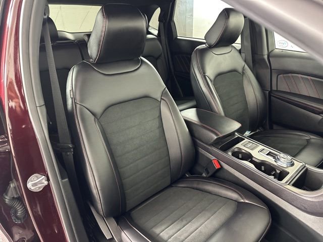 Used 2023 Ford Edge ST-Line w/ Class II Trailer Tow Package image 15