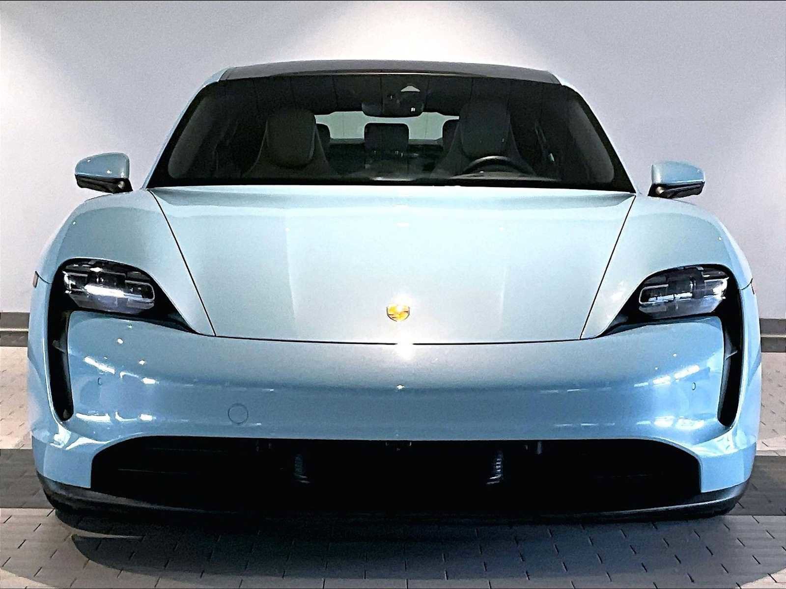 Used 2022 Porsche Taycan 4S image 13