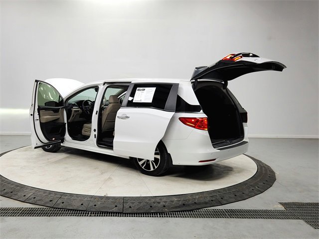 Used 2023 Honda Odyssey Touring image 13