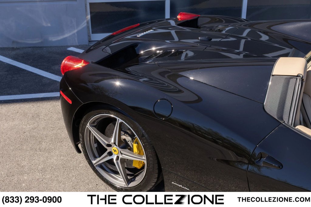 Used 2015 Ferrari 458 Spider RWD image 35