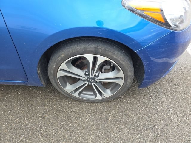 Used 2014 Kia Forte EX w/ Premium Package FWD image 2