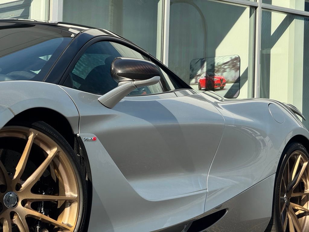 Used 2022 McLaren 720S Performance image 18