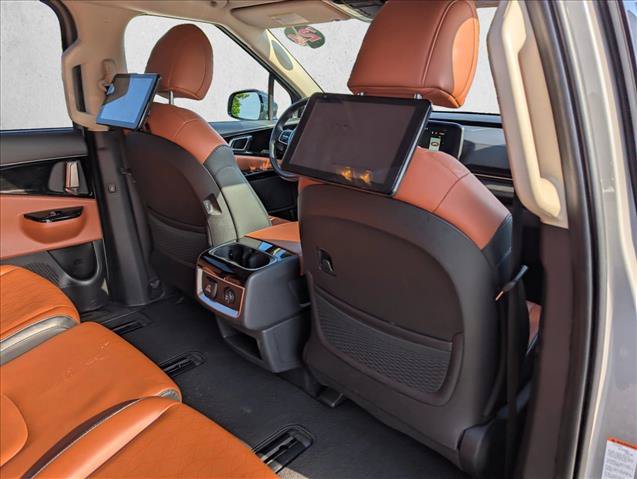 Used 2024 Kia Carnival SX FWD image 29