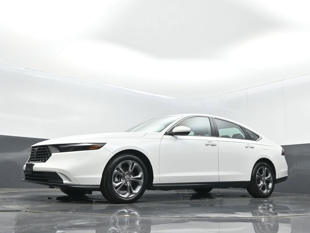 Certified 2024 Honda Accord EX image 11