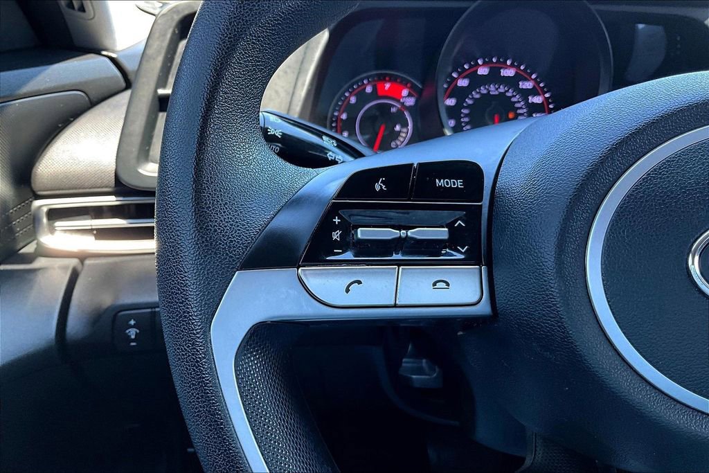 Used 2021 Hyundai Elantra SEL FWD image 18