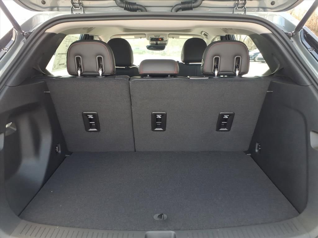 New 2027 Chevrolet Bolt RS w/ Technology Package FWD image 17