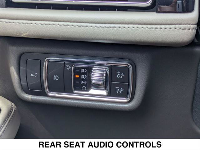 Used 2024 Lincoln Aviator Reserve w/ Equipment Group 201A AWD/4WD image 19