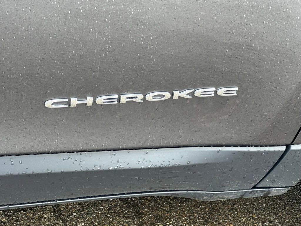 Used 2022 Jeep Cherokee Latitude Lux AWD/4WD image 30