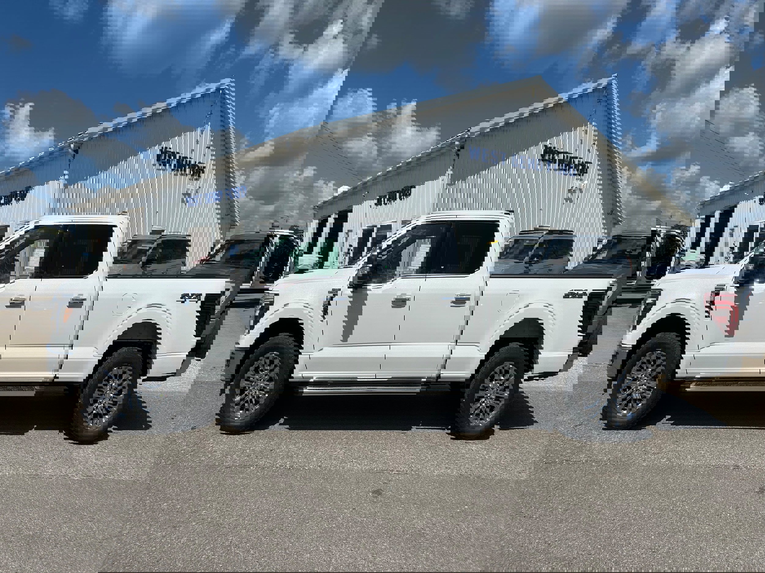 New 2025 Ford F150 Lariat image 1