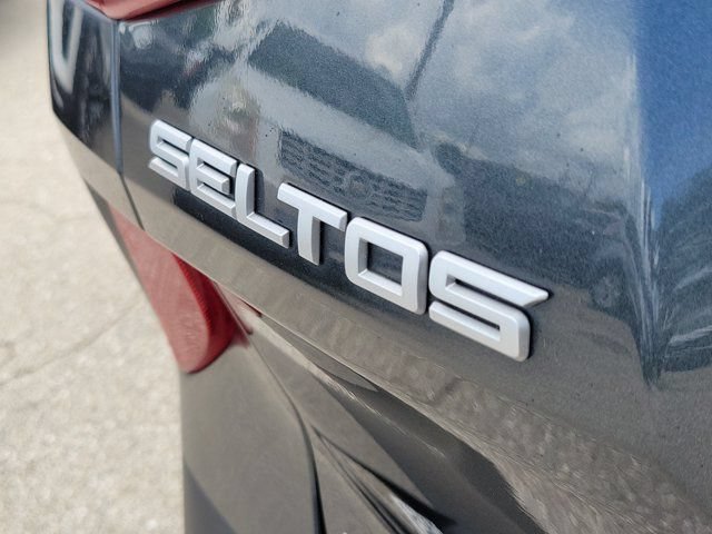 Used 2023 Kia Seltos EX AWD/4WD image 8