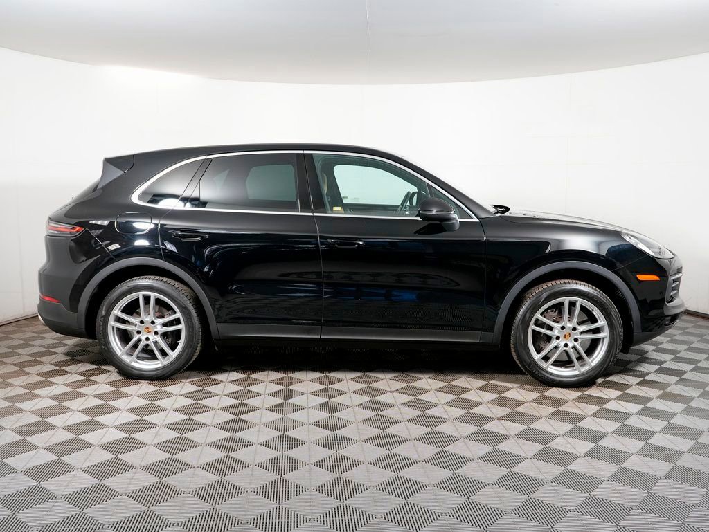 Certified 2023 Porsche Cayenne image 8