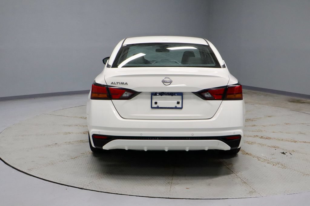Certified 2025 Nissan Altima 2.5 SV FWD image 10