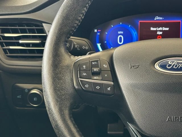 Used 2020 Ford Escape Titanium AWD/4WD image 8