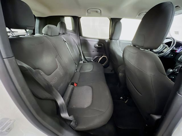 Used 2016 Jeep Renegade Latitude image 36