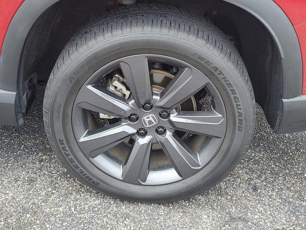 Used 2023 Honda Pilot Sport image 32